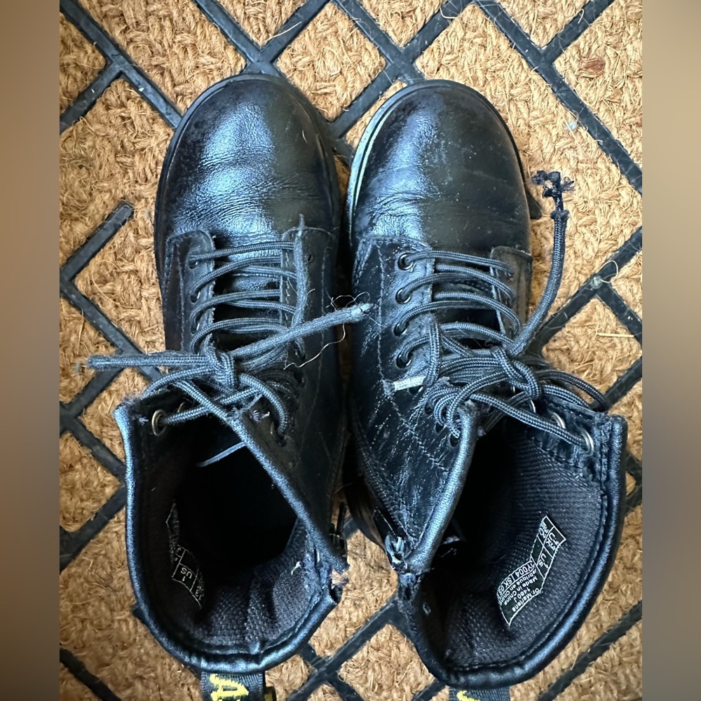 Kids Dr Martens Junior 1460, US1/EU32 - Picture 5 of 11